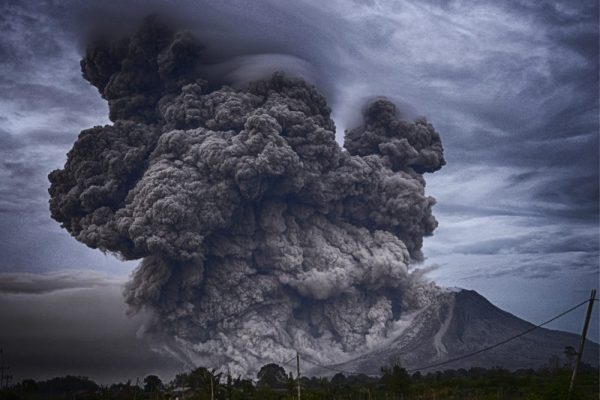 Marapi Muntahkan Awan Panas : 11 Pendaki Menjadi Korban