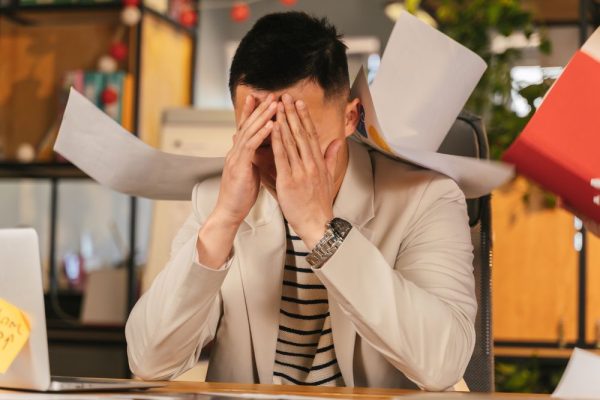 Cara Simple untuk Mengendalikan Emosi Saat Bekerja