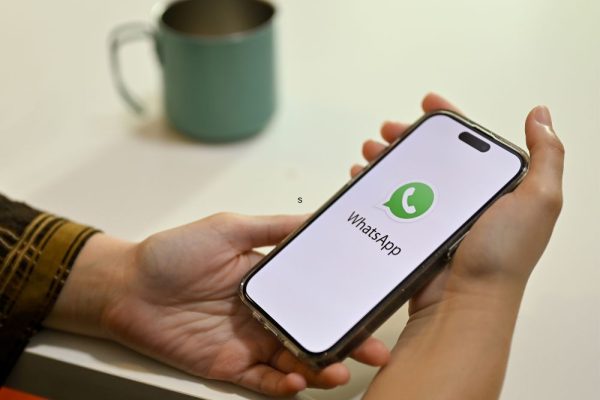 Cara Penggunaan Fitur Yourself pada WhatsApp
